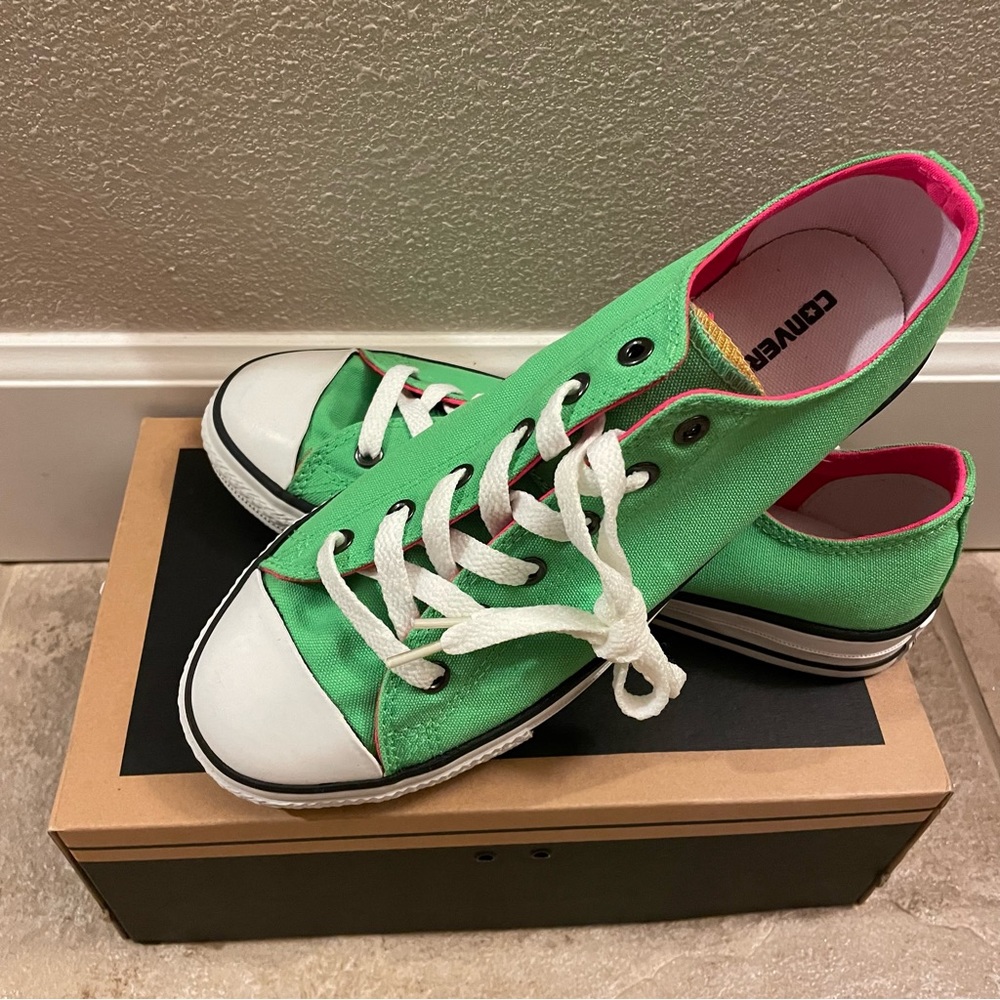 NWT lime green w/ pink & yellow accent converse size 6 juniors ~size 7.5 women’s